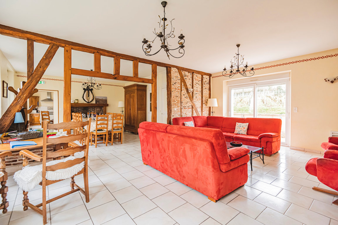 Salon et salle à manger du gîte